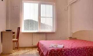 Гостиница Ларус Архипо-Осиповка Стандартный двухместный номер с 1 кроватью или 2 отдельными кроватями-1